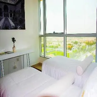 Jannah Place Abu Dhabi 3*,
